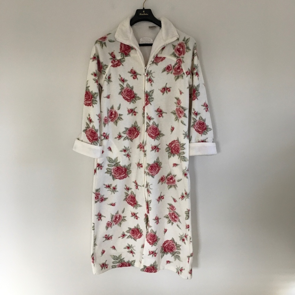 VTG Laura Ashley Rose Plush Fleece Housecoat Robe M Full Zip Cottagecore